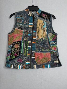 Chico’s Embroidered Patchwork Denim Vest Boho Art to Wear Zip Front